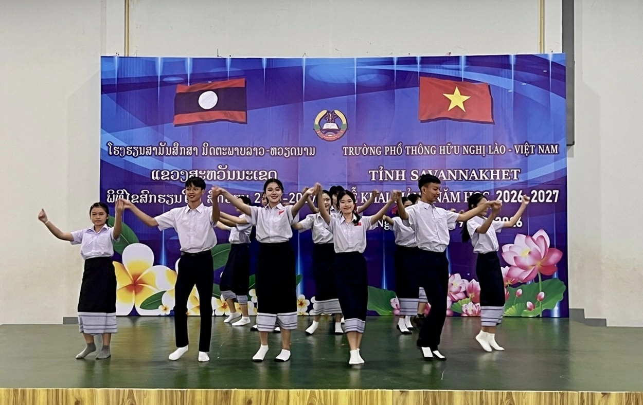 Vietnamese Consul General in Savannakhet attends Opening Ceremony of 2026–2027 Academic Year at Laos-Vietnam Friendship School