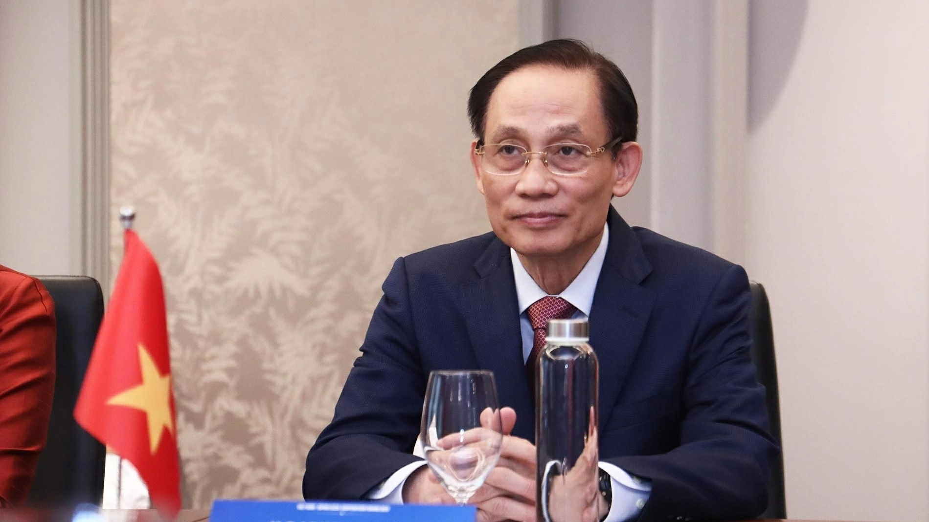 Politburo Member, FM Le Hoai Trung meets BJP Vice President to promote stronger Party-to-Party ties