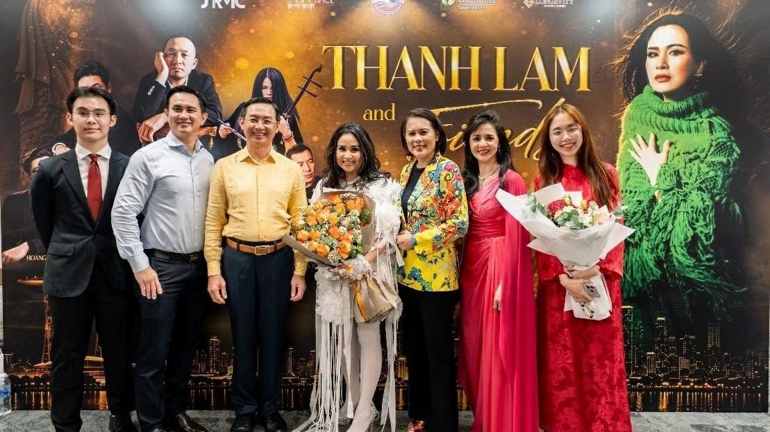 A symphony of three generations and Vietnamese cultural imprint in the Lion City Singapore