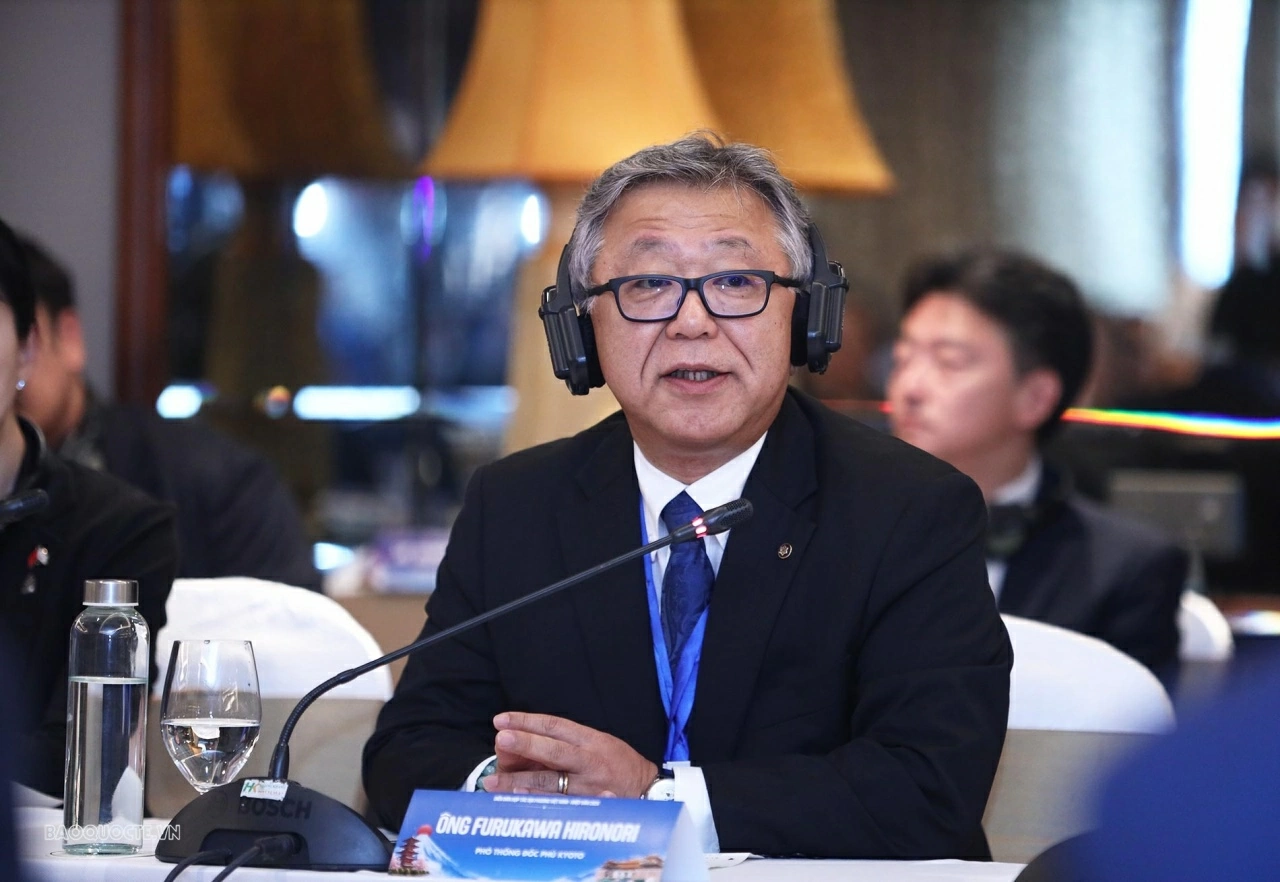 Prime Minister Le Minh Hung pledges to fully address legitimate concerns of Japanese enterprises