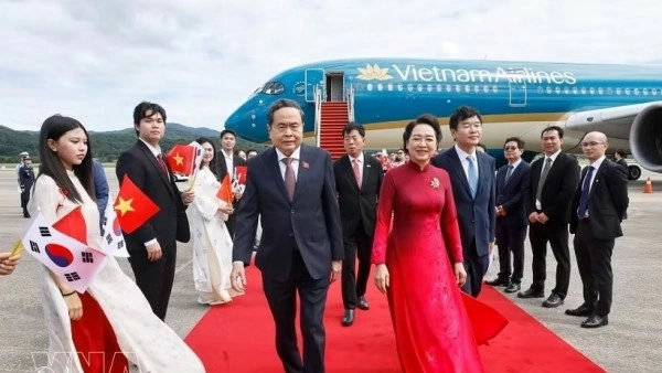 National Assembly President Tran Thanh Man begins official visit to RoK