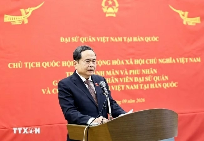 National Assembly President Tran Thanh Man meets Vietnamese community in the Republic of Korea