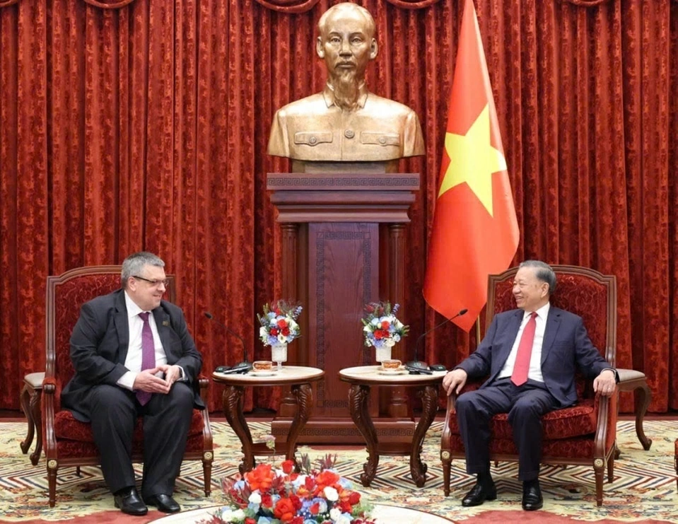 Party General Secretary, President To Lam confident relations with Russia will continue to develop strongly