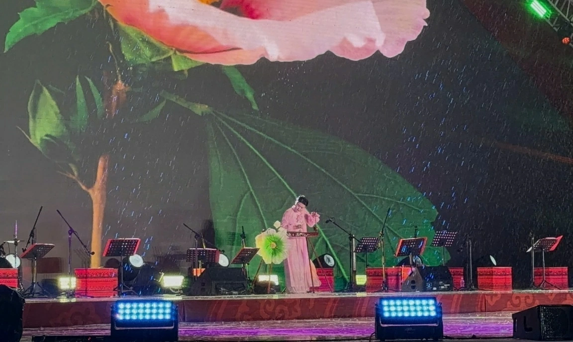 Dan Bau artist Van Trung wins Third Prize at International Traditional Music Competition in Kyrgyzstan