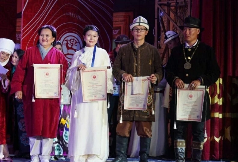Dan Bau artist Van Trung wins Third Prize at International Traditional Music Competition in Kyrgyzstan