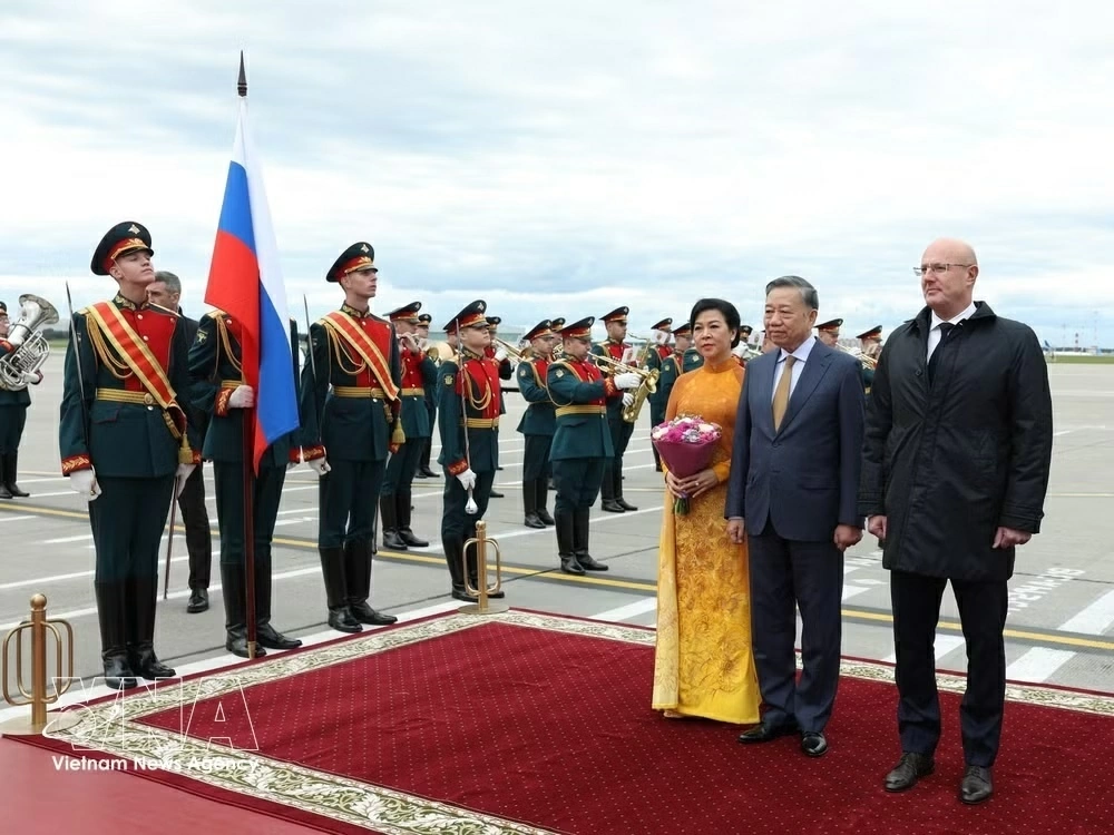 General Secretary, President To Lam begins state visit to Russia