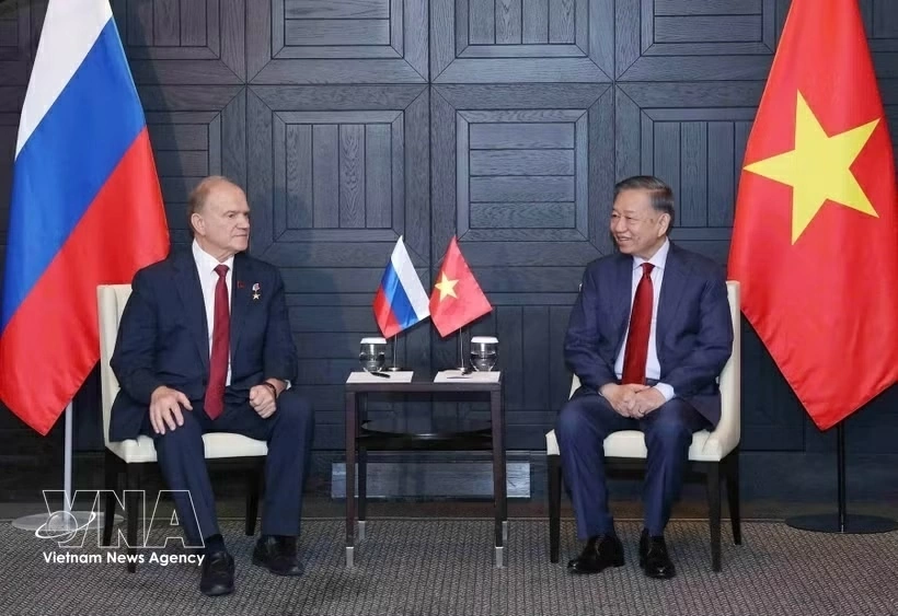 Top Vietnamese leader meets Russian Communist Party chief Top Vietnamese leader meets Russian Communist Party chief