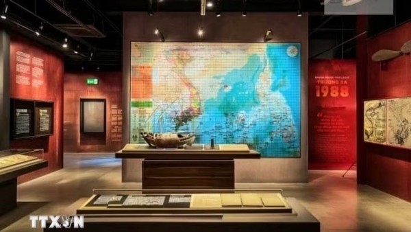 Enhancing artifact collection and completing exhibition content for Truong Sa Museum