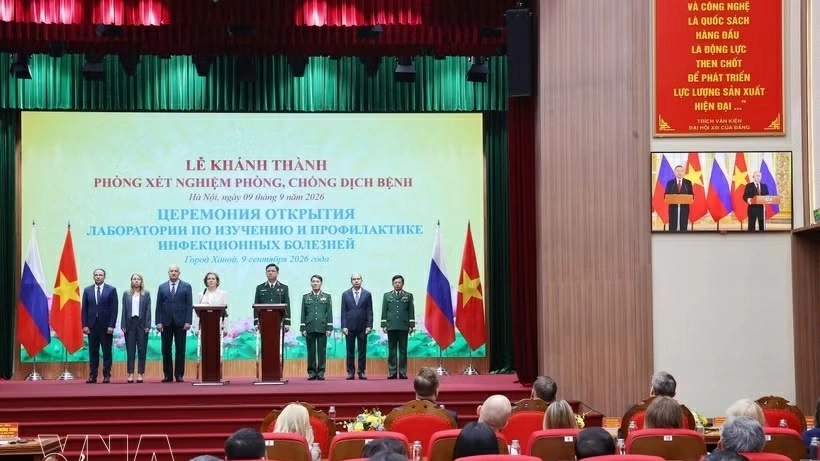 Vietnam, Russia leaders attend opening of new laboratory at Vietnam-Russia Tropical Centre