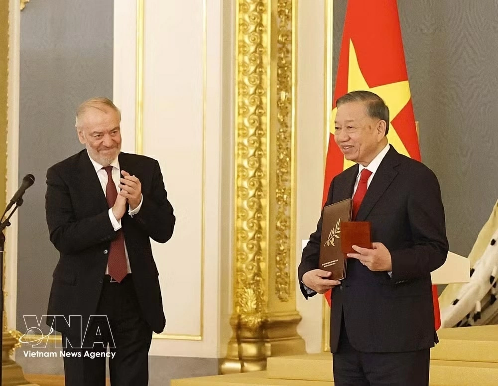 Vietnam, Russia leaders hold talks, agree on major orientations for advancing relations Vietnam, Russia leaders hold talks, agree on major orientations for advancing relations