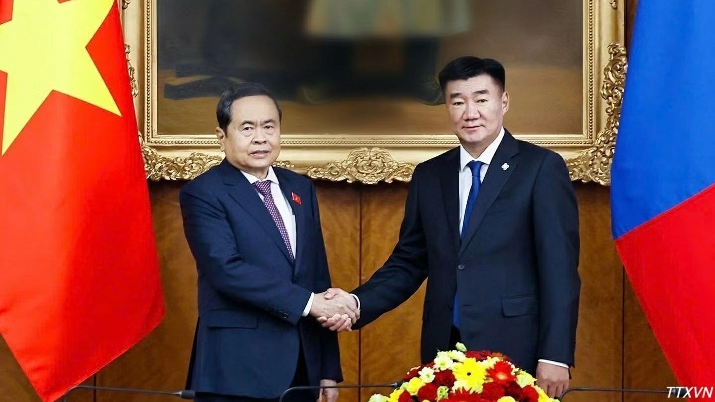 NA President Tran Thanh Man concludes official visit to Mongolia