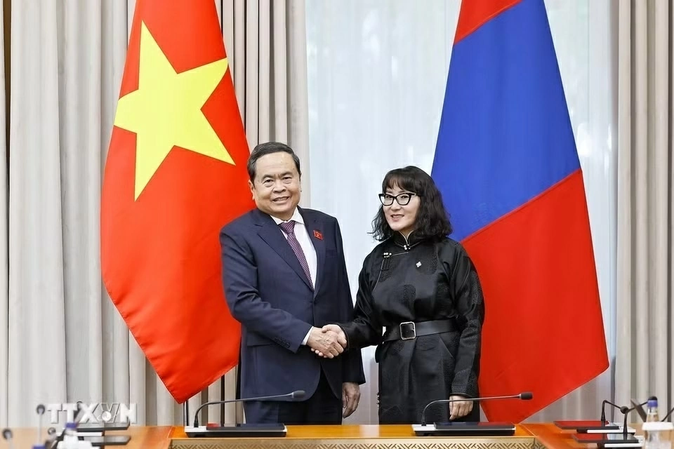 National Assembly President Tran Thanh Man receives Mongolia–Vietnam Parliamentary Friendship Group leader