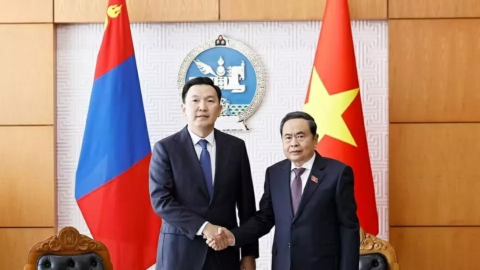 NA President Tran Thanh Man meets Mongolian Prime Minister Nyam-Osor Uchral in Ulaanbaatar