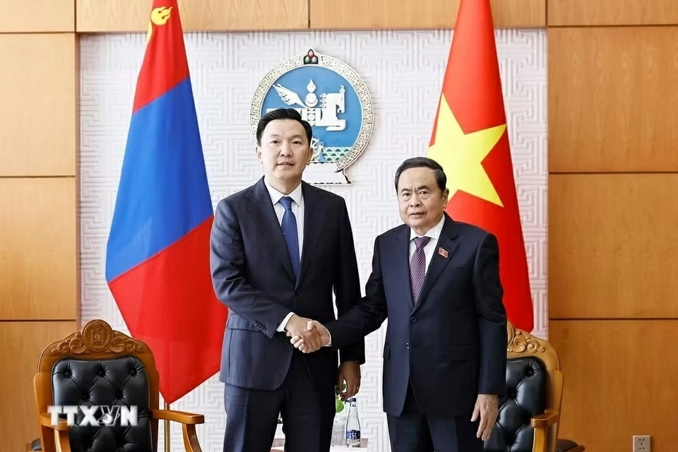 NA President Tran Thanh Man meets Mongolian Prime Minister Nyam-Osor Uchral in Ulaanbaatar