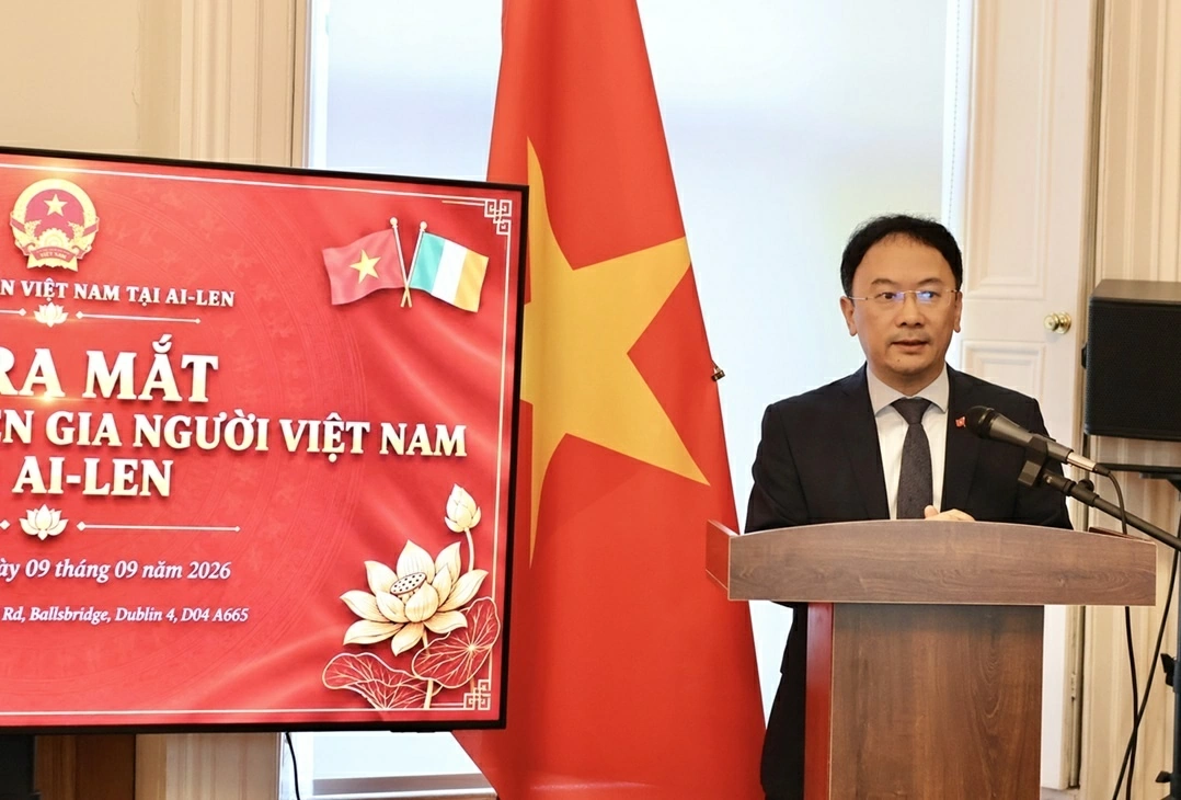 Launch of Network of Vietnamese Experts in Ireland: Connecting knowledge, mobilizing resources, accompanying the Nation Launch of Network of Vietnamese Experts in Ireland: Connecting knowledge, mobilizing resources, accompanying the Nation