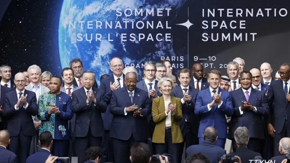 Party General Secretary, President To Lam proposes space network for development and resilience at International Space Summit
