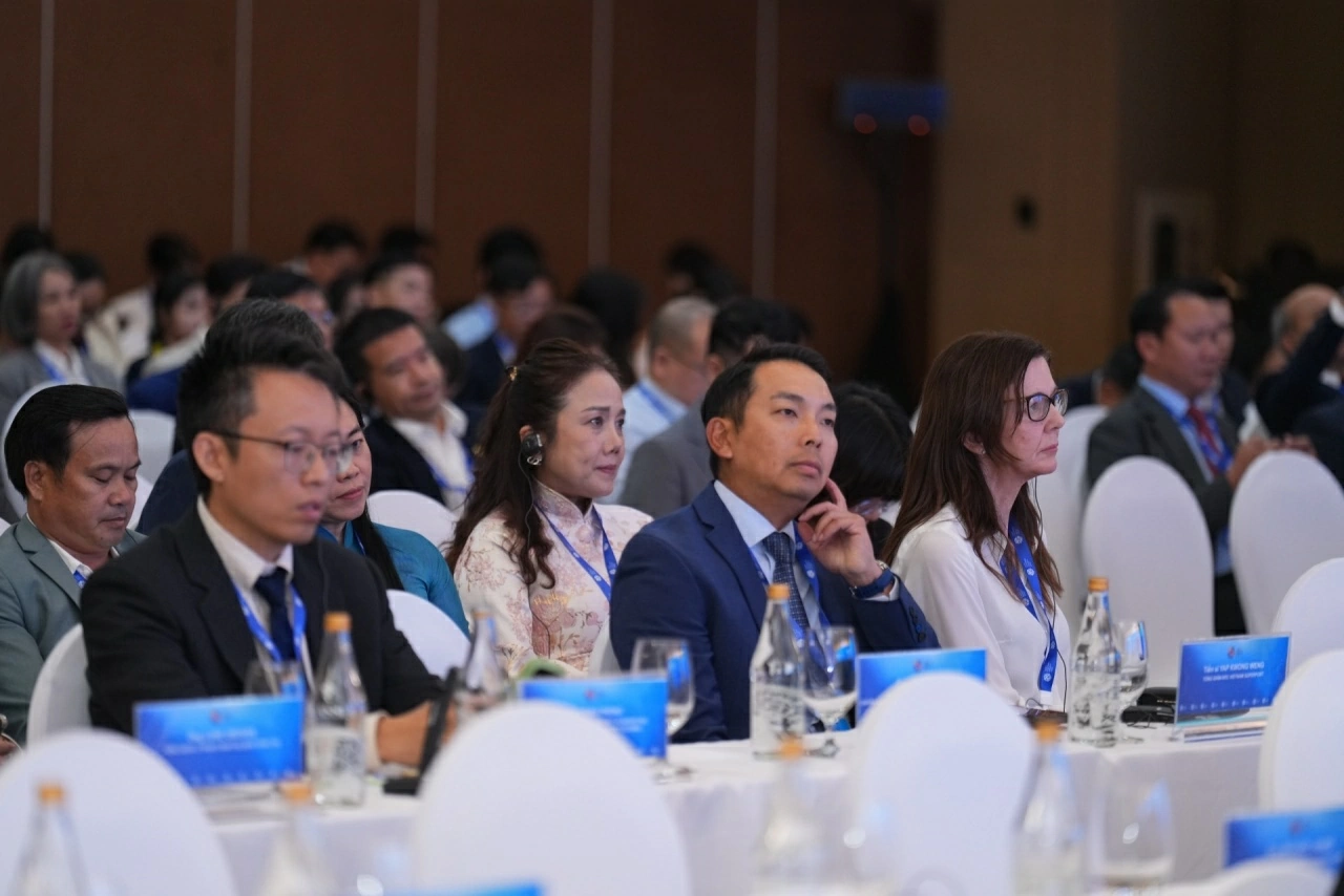 FD 2026: Developing a modern - green - smart port system to become a key growth driver for Ho Chi Minh City