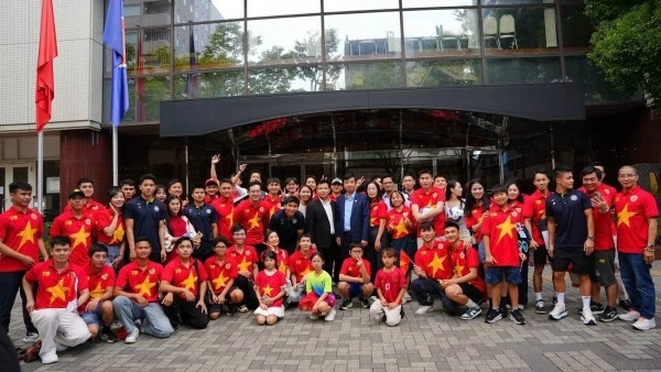 Vietnamese community in Japan 'ignites spirit' for Hanoi Police FC ahead of major match