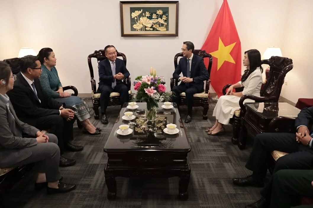 Lao delegation to the United Nations congratulates Vietnam on 81st National Day