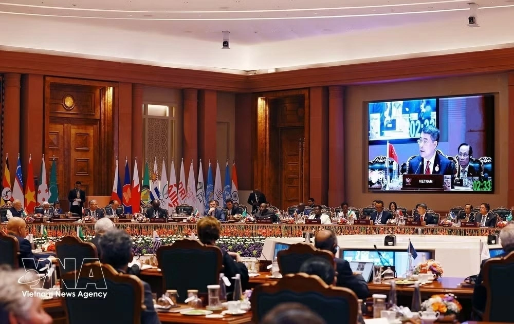 Prime Minister Le Minh Hung attends 18th BRICS Summit in New Delhi
