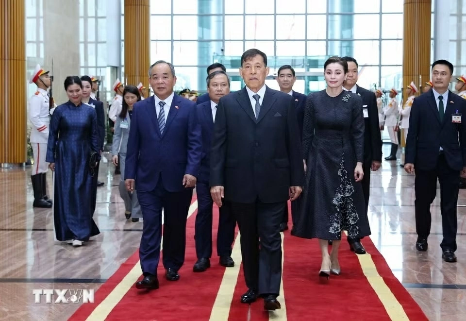 Thai King, Queen arrive in Hanoi for State visit to Vietnam Thai King, Queen arrive in Hanoi for State visit to Vietnam