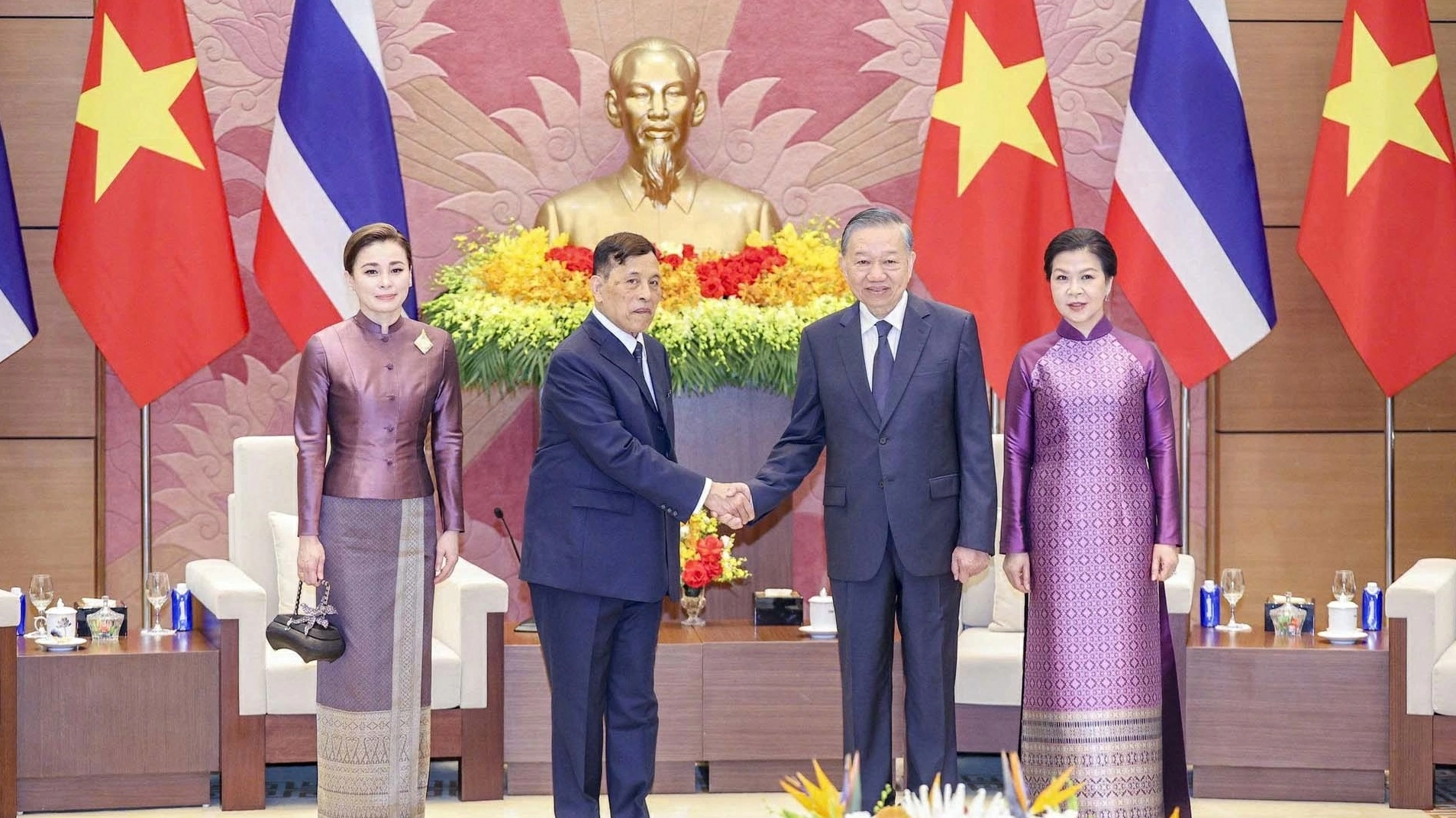 Thai King, Queen conclude State visit to Vietnam