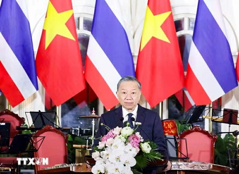 Party General Secretary, President To Lam hosts banquet for King and Queen of Thailand