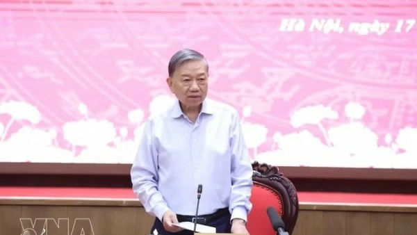 Hanoi must make personnel evaluation reform a breakthrough: Party General Secretary, President To Lam