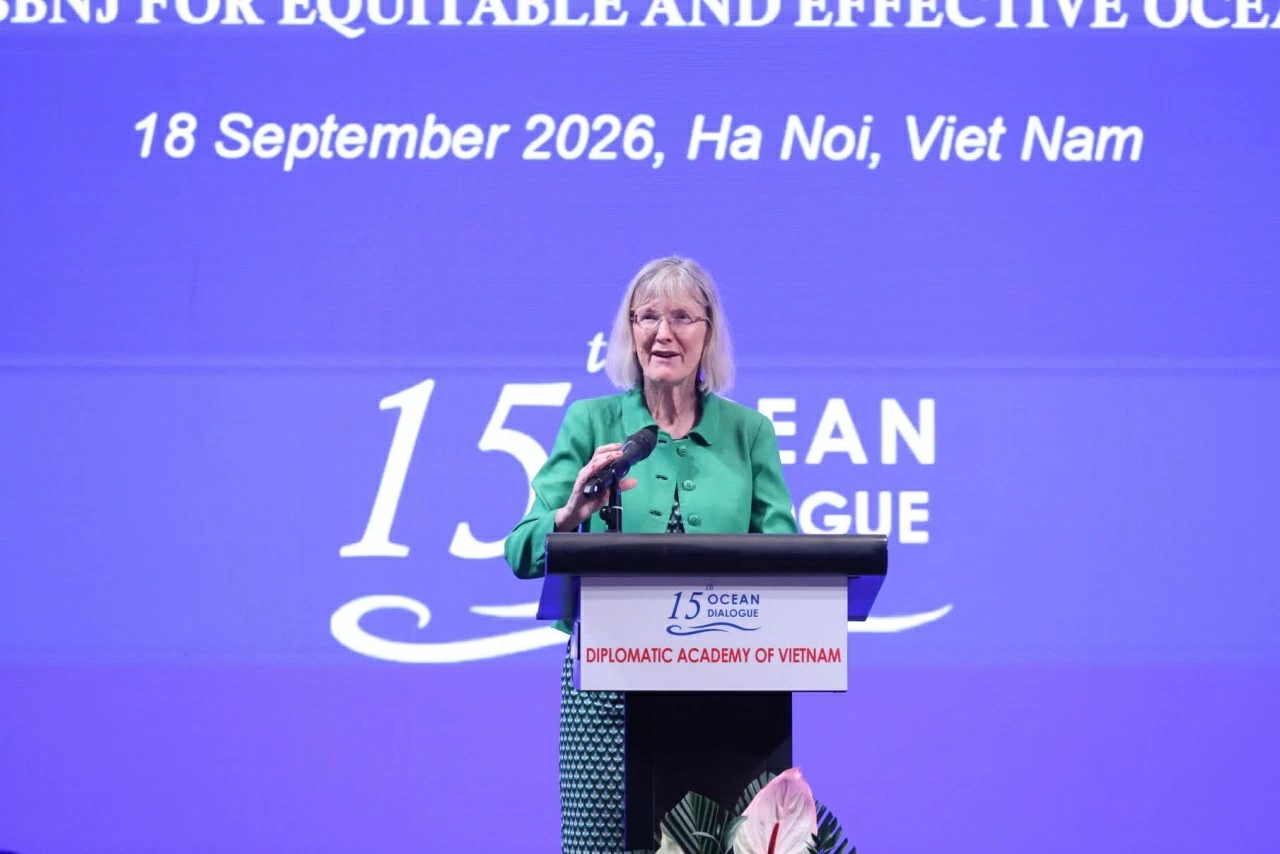 Đại sứ Australia tại Việt Nam Gillian Bird phát biểu tại Đối thoại. (Ảnh: Thành Long)