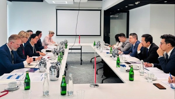 Vietnam-Poland conduct first Consular Consultation in Warsaw