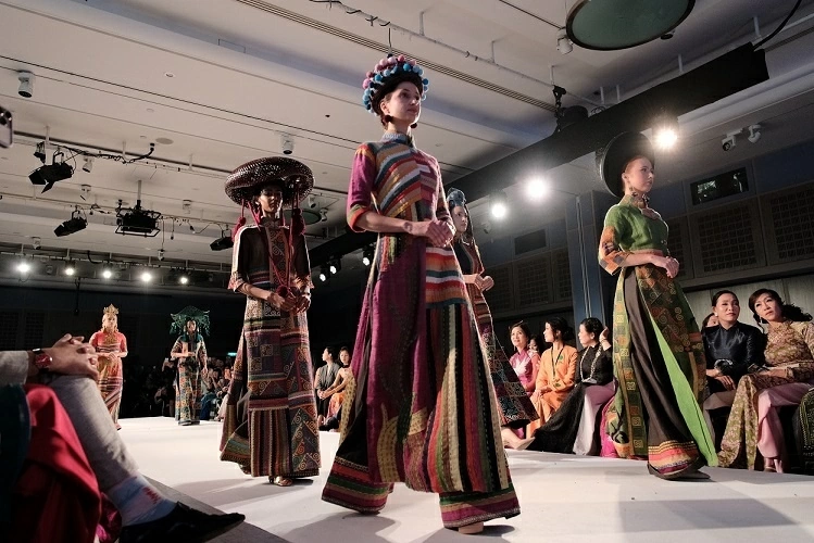 Ao Dai Fashion Week London 2026: Vietnam's Ao Dai heritage takes the international fashion stage Ao Dai Fashion Week London 2026: Vietnam's Ao Dai heritage takes the international fashion stage