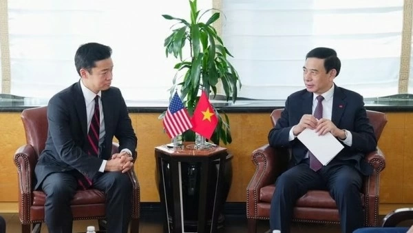 Vietnam, US continue close cooperation in war legacy remediation