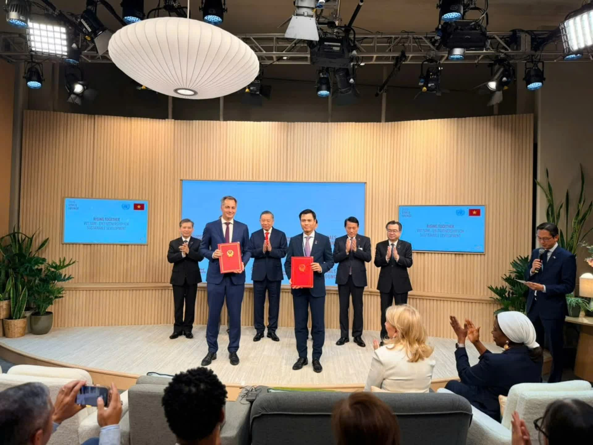 Vietnam and the United Nations foster sustainable development path Vietnam and the United Nations foster sustainable development path