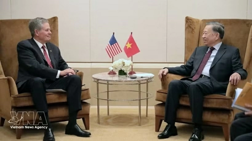 Party General Secretary, President To Lam meets with US Senator Steve Daines in New York