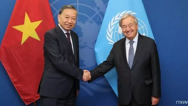 General Secretary, President To Lam meets UN Secretary-General Antonio Guterres in New York