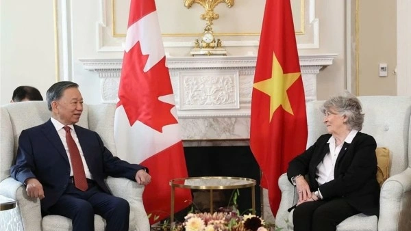 General Secretary, President To Lam meets with Governor General of Canada Louise Arbour in Ottawa