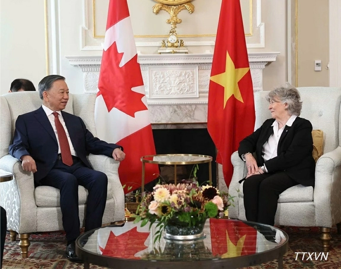 General Secretary, President To Lam meets with Governor General of Canada Louise Arbour at Rideau Hall in Ottawa General Secretary, President To Lam meets with Governor General of Canada Louise Arbour at Rideau Hall in Ottawa