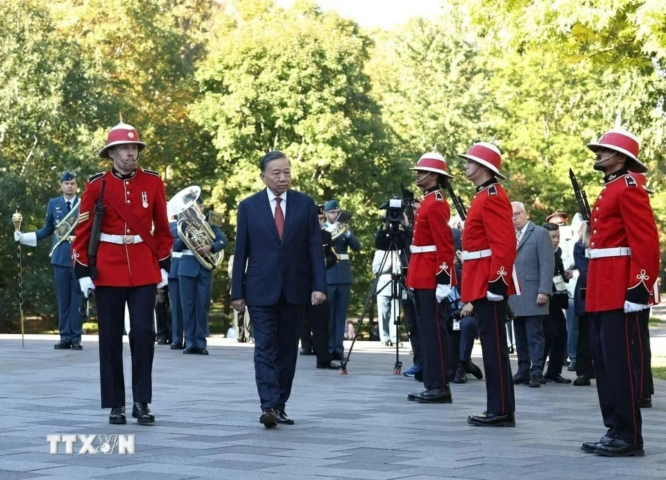 Governor General of Canada hosts welcome ceremony for General Secretary, President To Lam in Ottawa Governor General of Canada hosts welcome ceremony for General Secretary, President To Lam in Ottawa