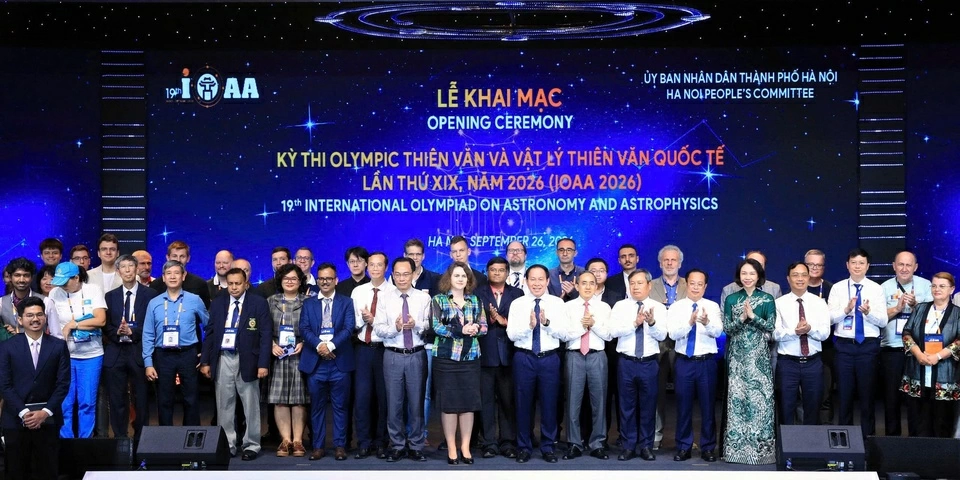 Hanoi hosts International Olympiad on Astronomy and Astrophysics for first time