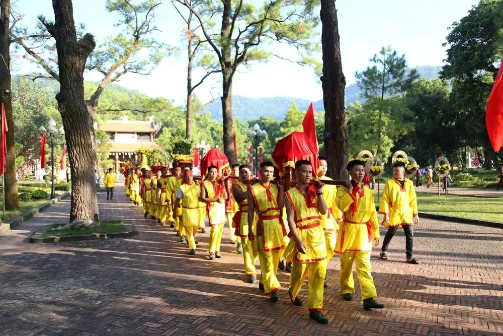 Con Son - Kiep Bac Autumn Festival opens in World Heritage space Con Son - Kiep Bac Autumn Festival opens in World Heritage space