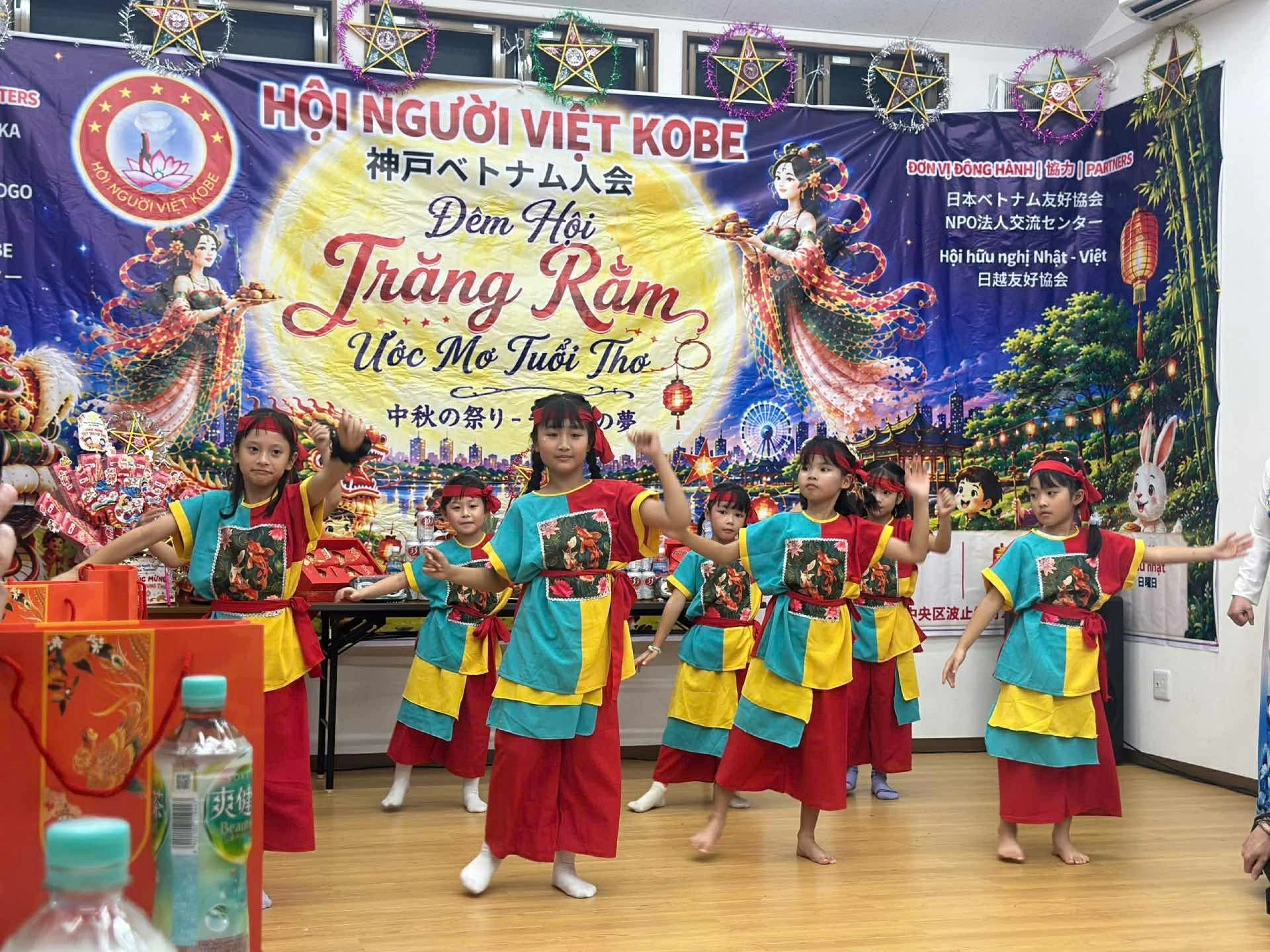 Bringing the Mid-Autumn Festival flavour to every child in Japan