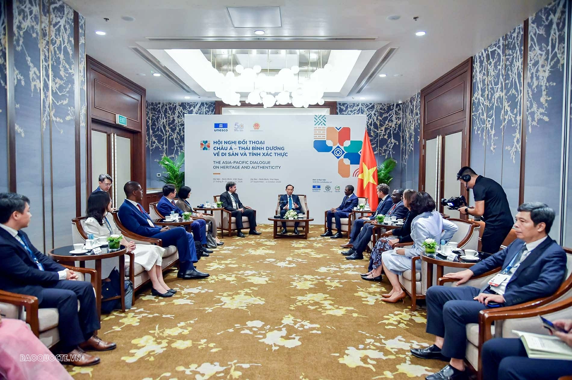 Foreign Minister Le Hoai Trung delivers opening speech at Asia-Pacific Dialogue on Heritage and Authenticity in Hanoi Foreign Minister Le Hoai Trung delivers opening speech at Asia-Pacific Dialogue on Heritage and Authenticity in Hanoi
