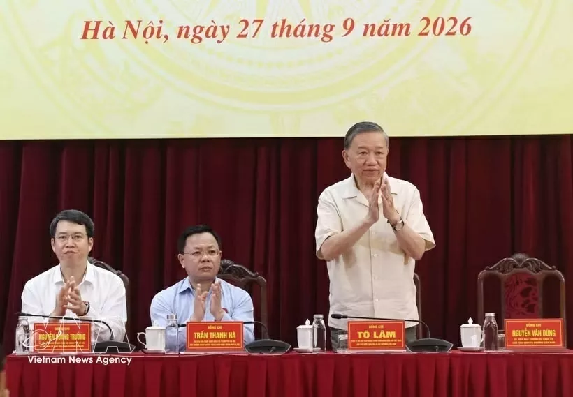 Top leader requests Hanoi to develop rapidly, ensure quality, identity and better livability
