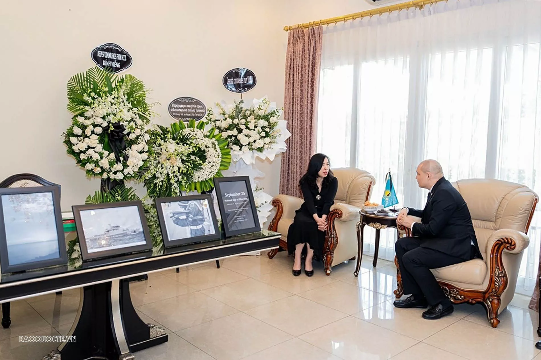Deputy Foreign Minister Le Thi Thu Hang pays tribute to fallen Kazakhstani soldiers Deputy Foreign Minister Le Thi Thu Hang pays tribute to fallen Kazakhstani soldiers