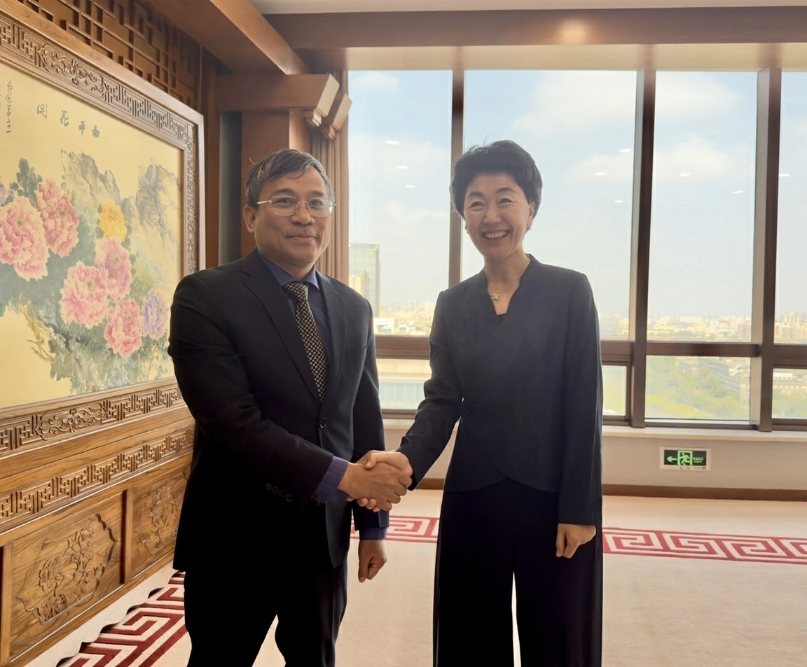 Vietnam - China foster substantive cooperation and strategic connectivity: Permanent Deputy FM Nguyen Minh Vu