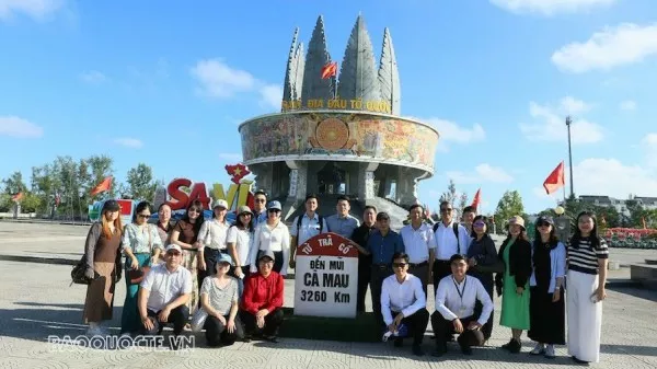 Enhancing knowledge on territorial borders through field experience in Mong Cai, Quang Ninh