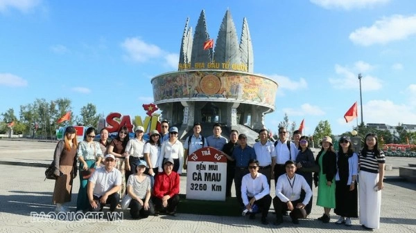 Enhancing knowledge on territorial borders through field experience in Mong Cai, Quang Ninh