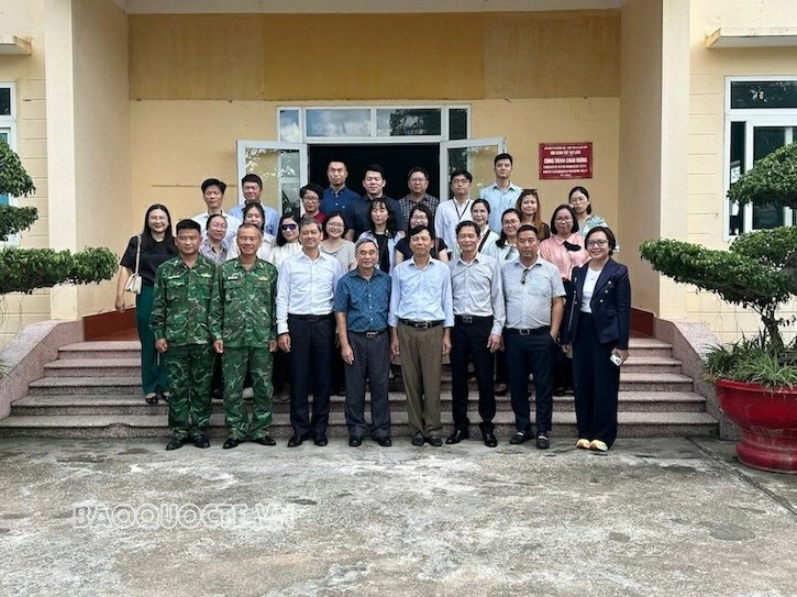 Enhancing knowledge on territorial borders through field experience in Mong Cai, Quang Ninh
