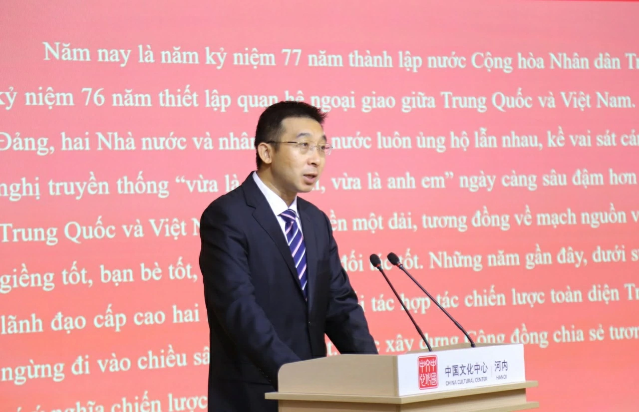 Young journalists spread the story of Vietnam-China friendship in the digital era Young journalists spread the story of Vietnam-China friendship in the digital era