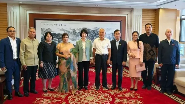 Vietnamese Consulate General in Kunming attends seminar 'science - technology illuminates youth, joining hands to create a bright future'